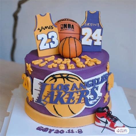 Arriba 79 Imagen Pastel De Los Lakers Abzlocalmx