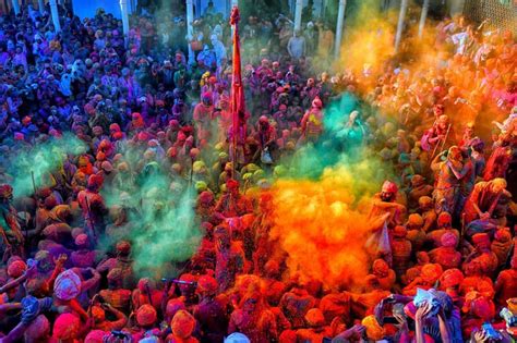 Events Experience The Colours Of India At The Holi Festival Insignia