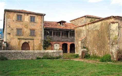 Está la preciosa playa de zarautz y a 22 km. La nueva moda de los extranjeros: comprar casas rurales ...