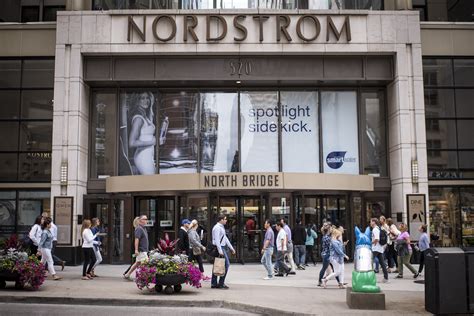 Nordstrom Says Head of Nordstrom Rack Division to Retire in March - WSJ