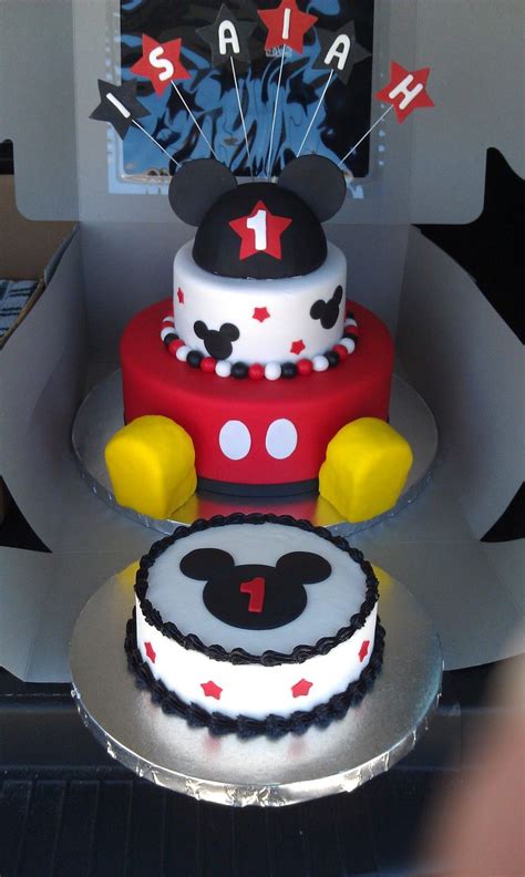 Creating a first birthday cake can be a lot of fun. Mickey Mouse 1St Birthday | Mickey mouse first birthday ...