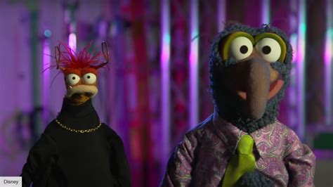 Muppets Haunted Mansion First Look Reveals Kermit And Miss Piggys