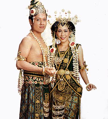 my country Indonesian traditional clothes