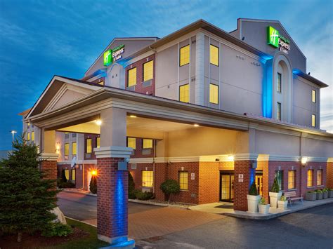Holiday Inn Express And Suites Barrie Hotel By Ihg
