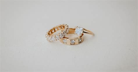 4 Alternative Ways To Wear Your Wedding Rings