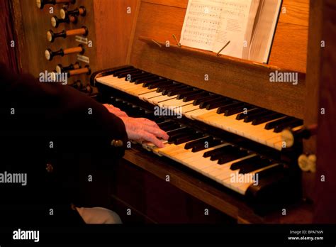 Church Organ Player Hi Res Stock Photography And Images Alamy