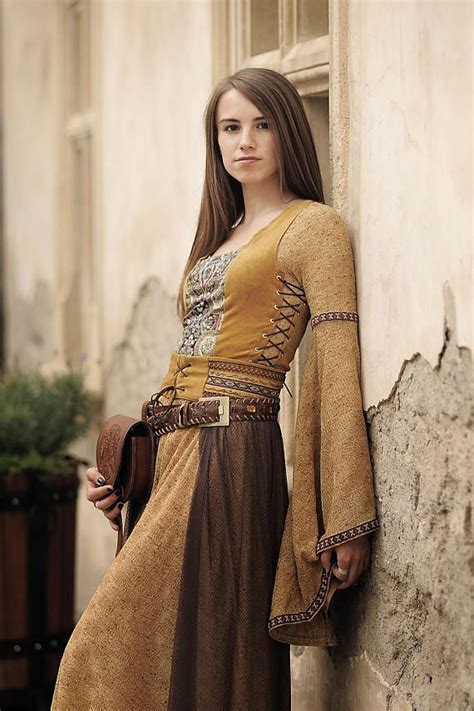 Medieval Dress And Top This Outfit Is Of Medieval Inspiration And It Has