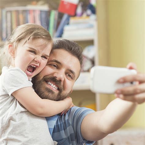 Dads Guide To Raising Daughters Infancy To Adolescence Parenting