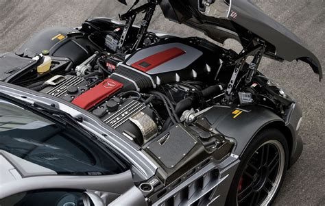 The Amg Supercharged V8 At The Heart Of The Mercedes Benz Slr Mclaren