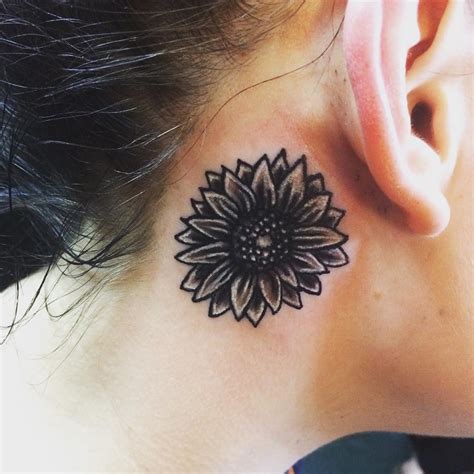 Why go for this placement? 80 Best Behind the Ear Tattoo Designs & Meanings - Nice ...