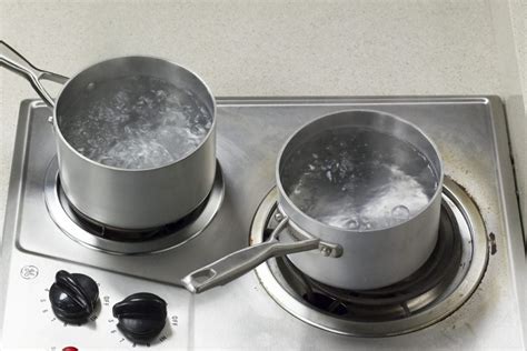 Boil Vs Simmer How To Tell The Difference Taste Of Home