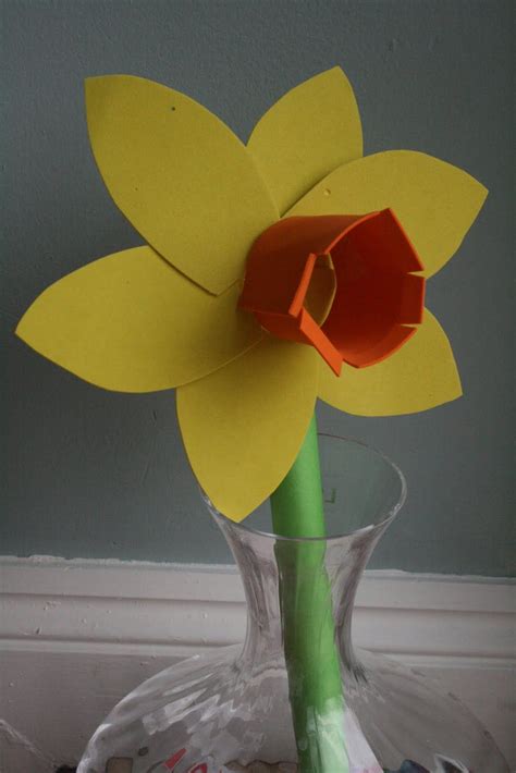 Daffodils Daffodil Craft Daffodil Day Arts And Crafts Projects