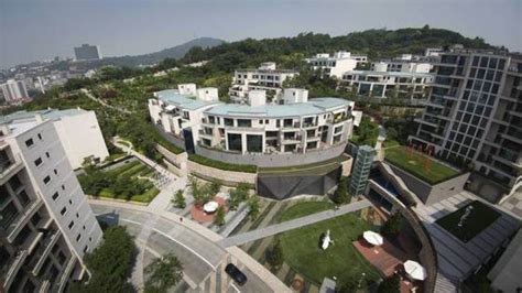 In hannam the hill the bts dorm is also / was located. BTS moved to the most expensive apartment in Seoul | HaB ...