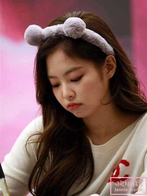 Its resolution is 700x1050 and it is transparent background and png format. BLACKPINK-Jennie #Solo #Fansign | Jennie blackpink, Blackpink, Blakpink