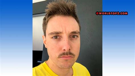 But earnings, income, & net worth (2021). LazarBeam (Lannan Eacott) | Bio, Age, Height, Net Worth (2021)