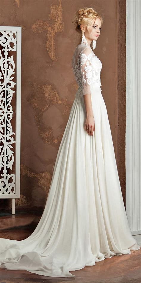 Expert Tips On How To Choose The Best Wedding Dress For Body Type