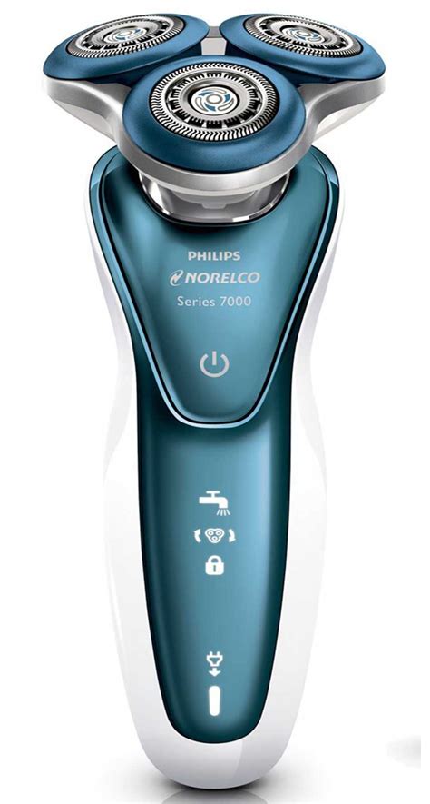 The main difference between manual razors and electric shavers is electrifying (pun intended): 2015 Guide to Buying an Electric Shaver - Pauper's Dime