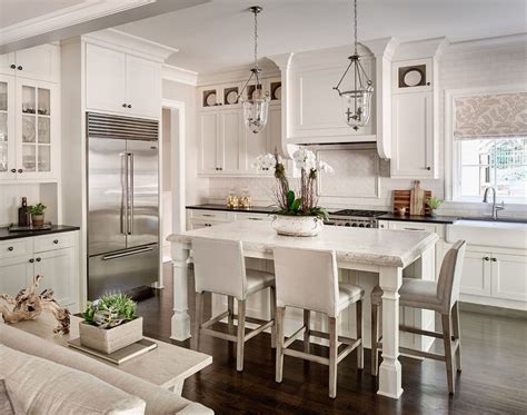 15 Beautiful Traditional Kitchen Designs With A Timeless Look