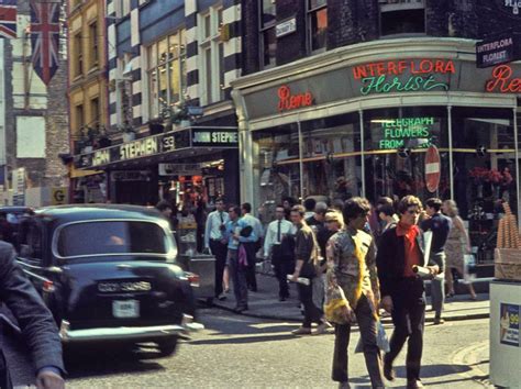 Photo 1967 8 London Uk Carnaby Street Ebay Swinging London