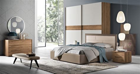 Con tratti moderni e dettagli minimal, la camera da letto completa sirio permette una sapiente gesti. Camere da Letto Moderne - Modello 2Nightone - Spar Arreda ...