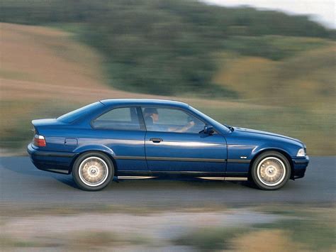 Kompletter frontumbau auf e46, beeinhaltet haube (in blech verlängert),scheinwerfer, weiße blinkleuchten. BMW 3 Series Coupe (E36) - 1992, 1993, 1994, 1995, 1996 ...