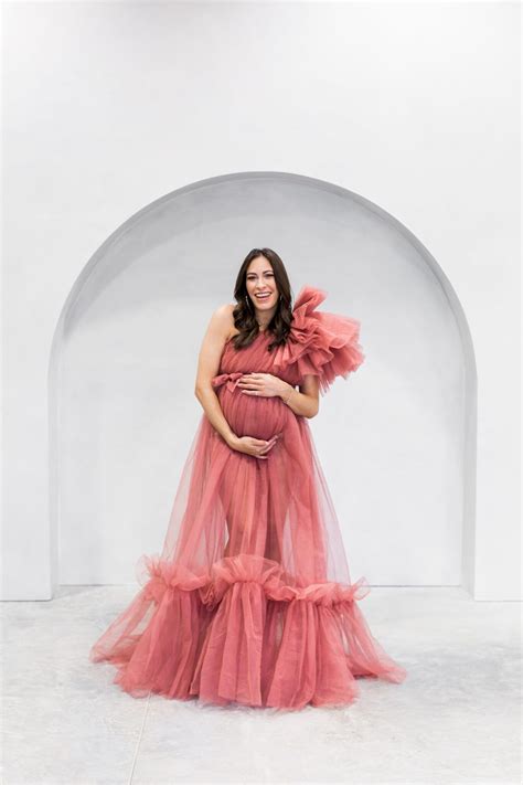 Maternity Shoot Outfit Ideas A Glam Lifestyle