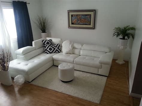 Modern Living Room With White Leather Sectionals White Leather Sofas