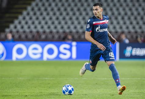 Radonjic has not revealed any personal information about him. Cinq choses à savoir sur Nemanja Radonjic, nouvelle recrue ...