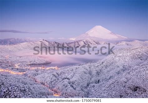 2104 Hakone Winter Images Stock Photos And Vectors Shutterstock