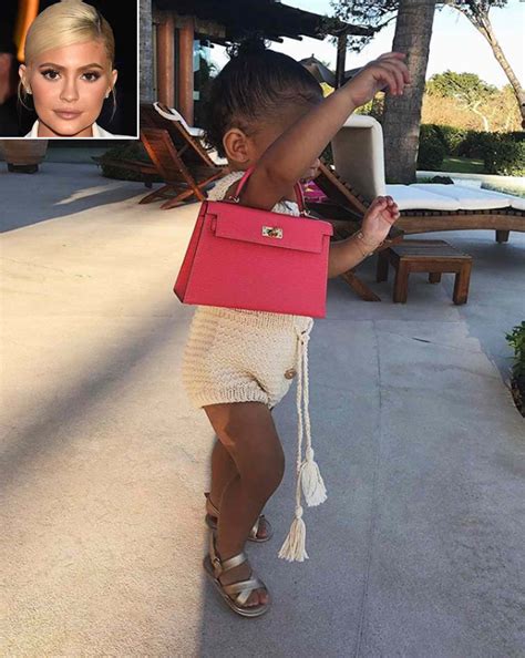 Kylie Jenners Daughter Stormi Wont Let Go Of Her Birkin Bag