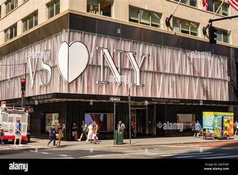 Victoria S Secret Flagship Store 640 Fifth Avenue Is Located At 51st Street Nyc Usa Stock