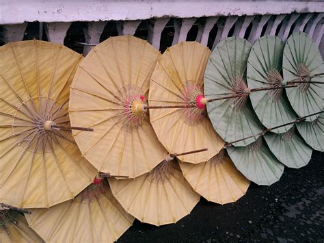 Payung kertas polos