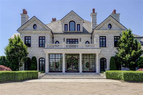 Estate Of The Day 289 Million Discovery Mansion Horse Farm In New