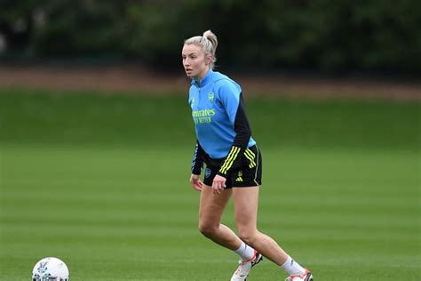 Arsenal And England’s Leah Williamson Nears Return From Acl Injury The Short Fuse