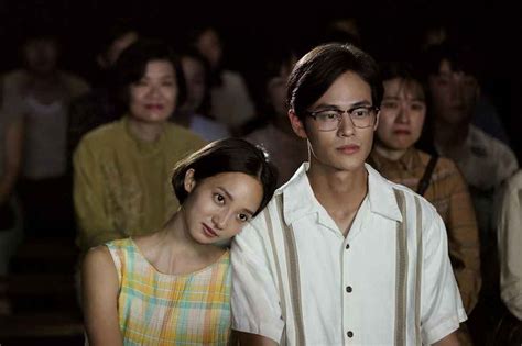 We would like to show you a description here but the site won't allow us. 【影評】《返校影集》第3.4集：承先啟後引人入勝 - 如履的電影筆記