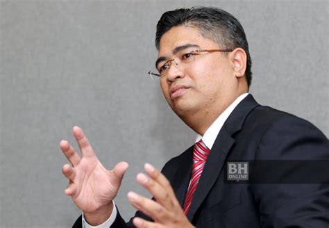 Halal industry development corporation (hdc) vice president hanisofian alias said the selected smes would receive assistance in obtaining international certificates to allow them to supply products to mncs such as f&n beverages manufacturing sdn bhd and nestle malaysia. HDC promosi tenaga kerja Malaysia bagi industri halal ...