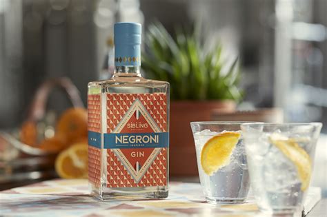 Bright, with flavors of meyer. Sibling Negroni Gin 70cl - Sibling Distillery