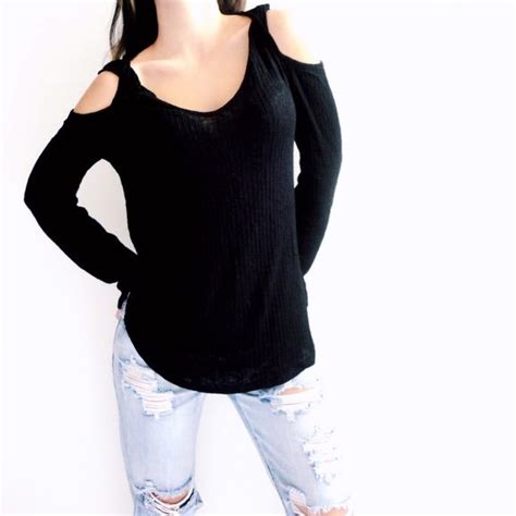Leah Long Sleeve Open Shoulder Top Ribbed Long Sleeve Top With Detailed