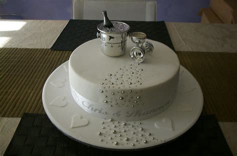 To view more of beth's stunning cake designs visit www.cakesbybeth.co.uk which are available for weddings across uk and france. Engagement cake 2 | My first fondant covered cake made for ...