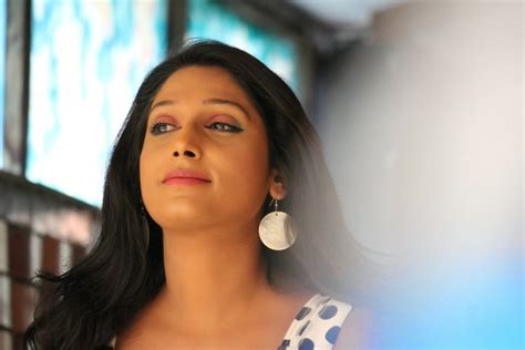 Tamil Actress Archana Latest Still In Inka Emi Anukoledu Beautiful