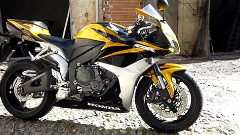 The honda cbr600rr is a 599 cc (36.6 cu in) sport bike made by honda since 2003, part of the cbr series. NEW NUOVA HONDA CBR 600 RR black & gold - YouTube
