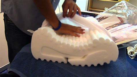 Chiropractor Demonstrates Memory Foam Pillows Youtube