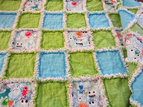 Installing a fire pit is a diy project that can be disclosing your backyard fire pit could be a requirement of your homeowner's insurance policy. How to Make Rag Quilts: 32+ Tutorials with Instructions ...