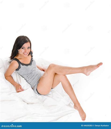 Top Pictures Woman Lying On Stomach With Feet Up Updated
