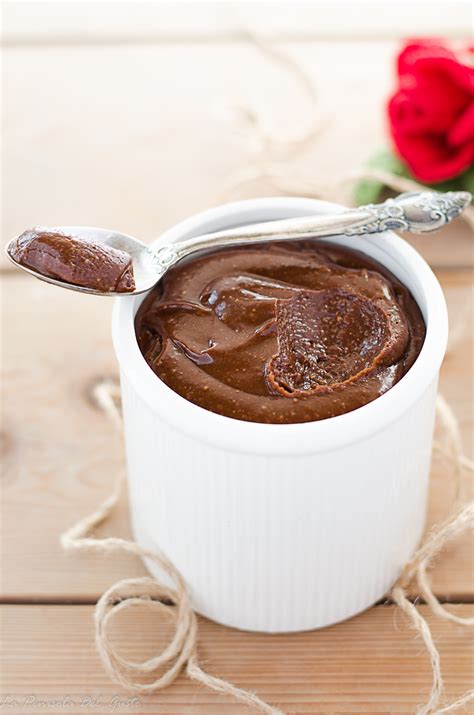Crema corpo fatta in casa: Nutella fatta in casa (crema di nocciole e cioccolato ...
