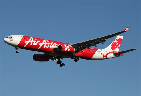 Archived from the original on 11 august 2017. ALERT Air Asia A330 comes within 152m of colliding with ...