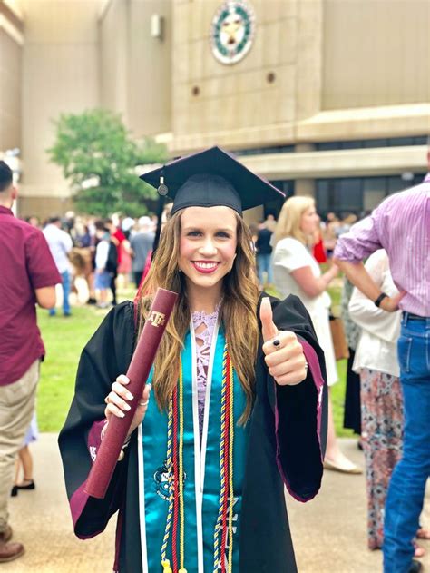 Feel and look like a real star at your prom, party, wedding, graduation and other special occasions! Pin by Brooke Lord on Grad stuff | Graduation pictures ...