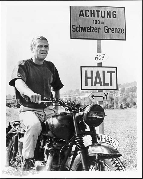Without trivializing the grim reality, the great escape thrillingly celebrates the heroism of men who never gave up the fight. Steve McQueen in "The Great Escape" | Actor steve mcqueen ...