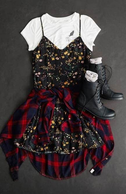Best Party Outfit Grunge Night Ideas 90s Inspired Outfits 90s
