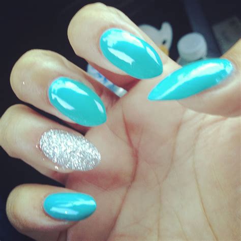 Pin By Bree Aldana On Nails Turquoise Nails Turquoise Acrylic Nails